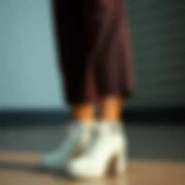Notable Choosing the Right Belt to Pair with White Shoes Notable Choosing the Right Belt to Pair with White Shoes
