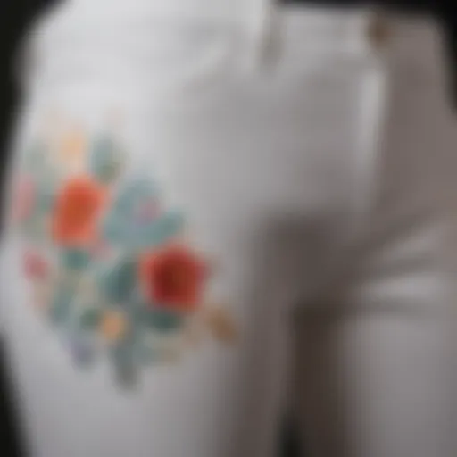 Elegant white jeans with floral embroidery