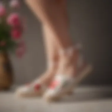 Chic Espadrilles in Floral Embroidery Chic Espadrilles in Floral Embroidery
