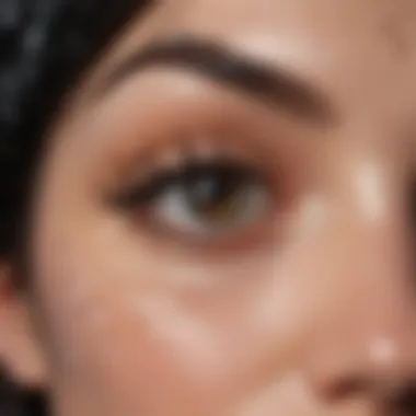 Sleek Waterproof Eyeliner Packaging with Water Droplets